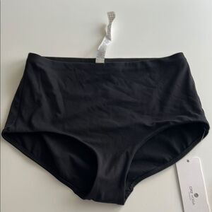 CRZ YOGA Shorts for yoga, Black, Size Small, NWT